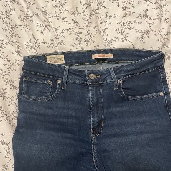 Levi’s 721 High Rose Skinny Jeans - Picture 3 of 6